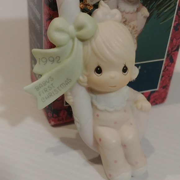 Precious Moments "Babies First Christmas 1992" - Picture 2 of 4